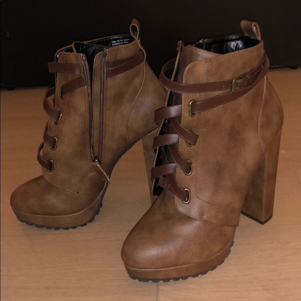 Brown Lace Zendaya Booties